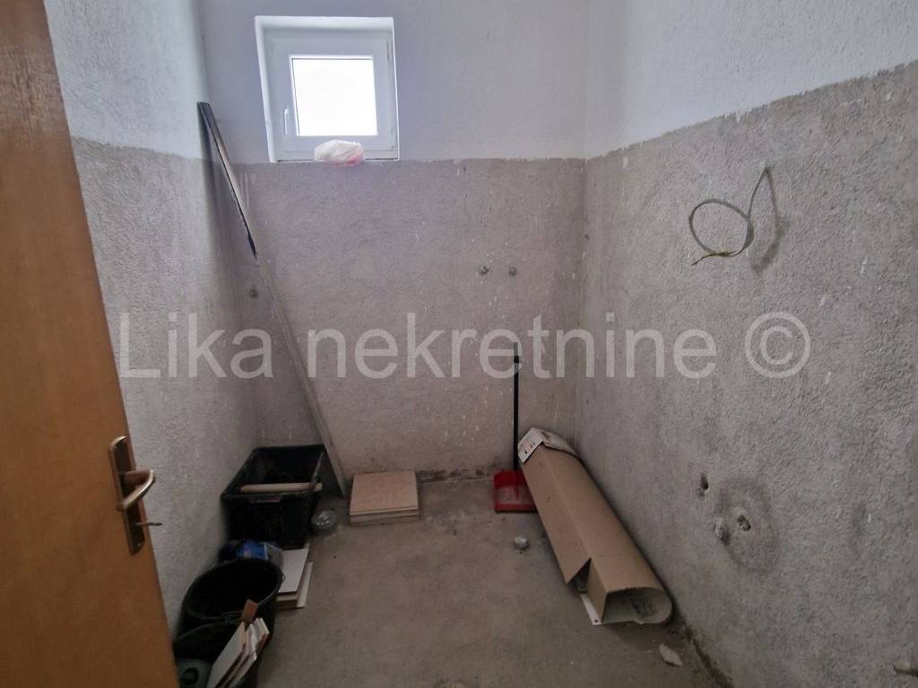 Stambeno-poslovni objekat, Prodaja, Gospić - Okolica, Kaniža Gospićka