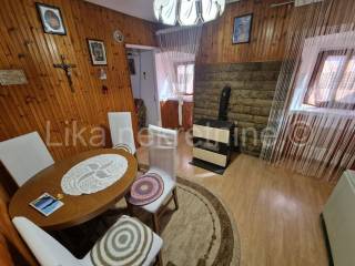 Stan u starijoj zgradi, Prodaja, Senj, Senj