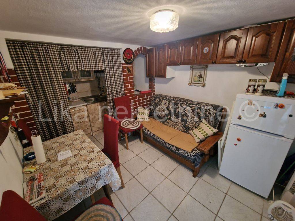 Stan u starijoj zgradi, Prodaja, Senj, Senj