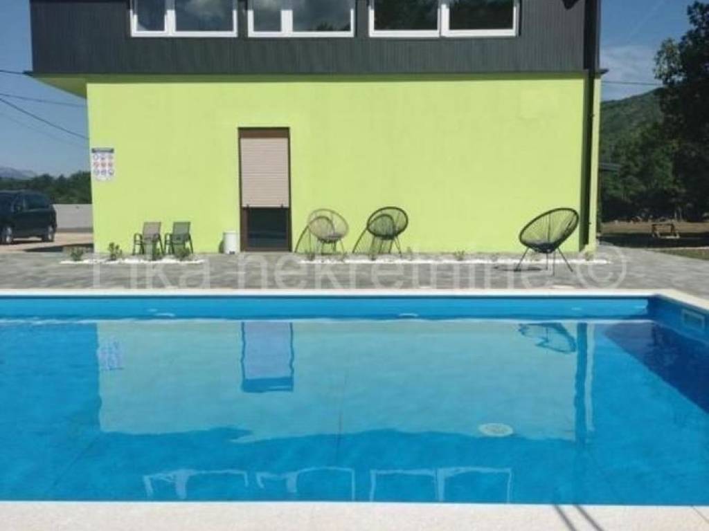 Kuća - Vila u prirodi, Prodaja, Lovinac, Štikada