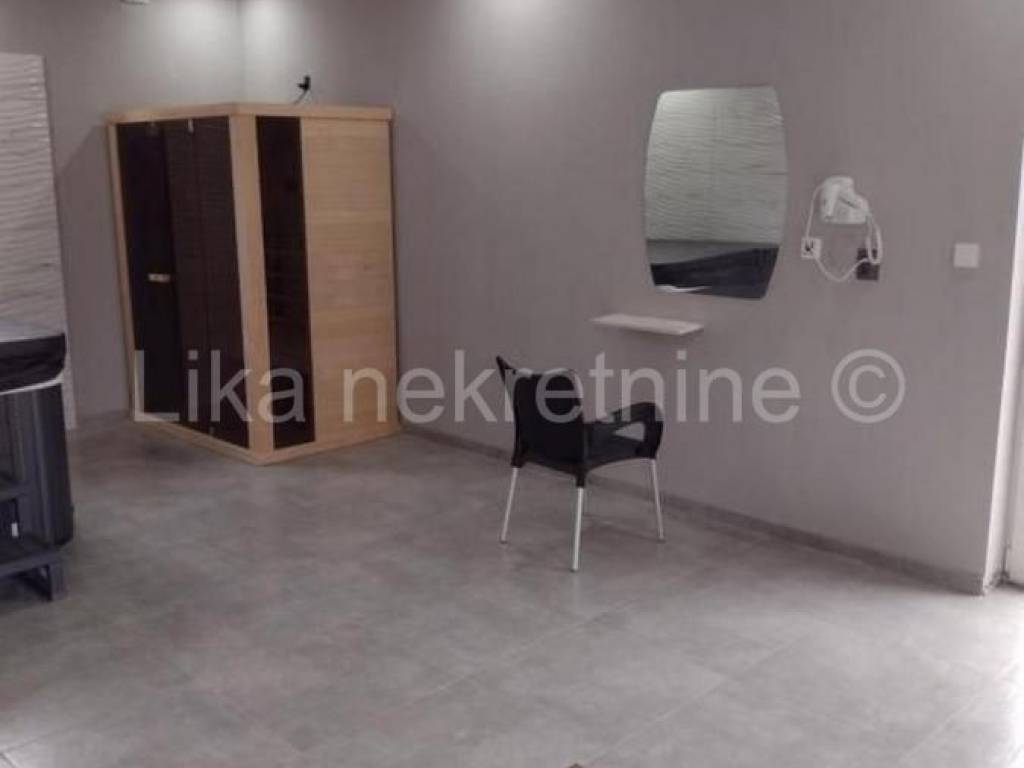 Kuća - Vila u prirodi, Prodaja, Lovinac, Štikada