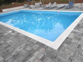 Kuća - Vila u prirodi, Prodaja, Lovinac, Štikada