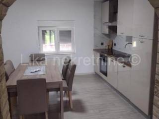 Kuća - Vila u prirodi, Prodaja, Lovinac, Štikada