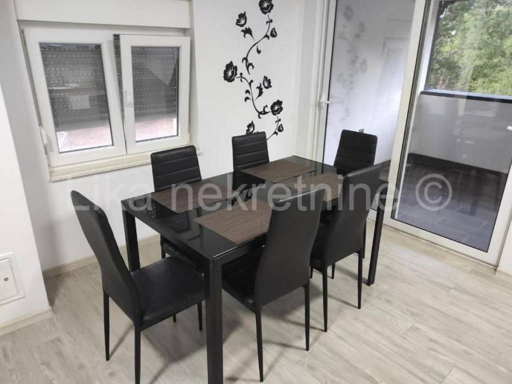 Kuća - Vila u prirodi, Prodaja, Lovinac, Štikada