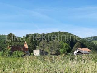 Kuća devastirana u Domovinskom ratu, Prodaja, Otočac, Brlog