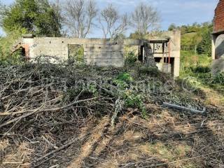 Kuća devastirana u Domovinskom ratu, Prodaja, Otočac, Brlog