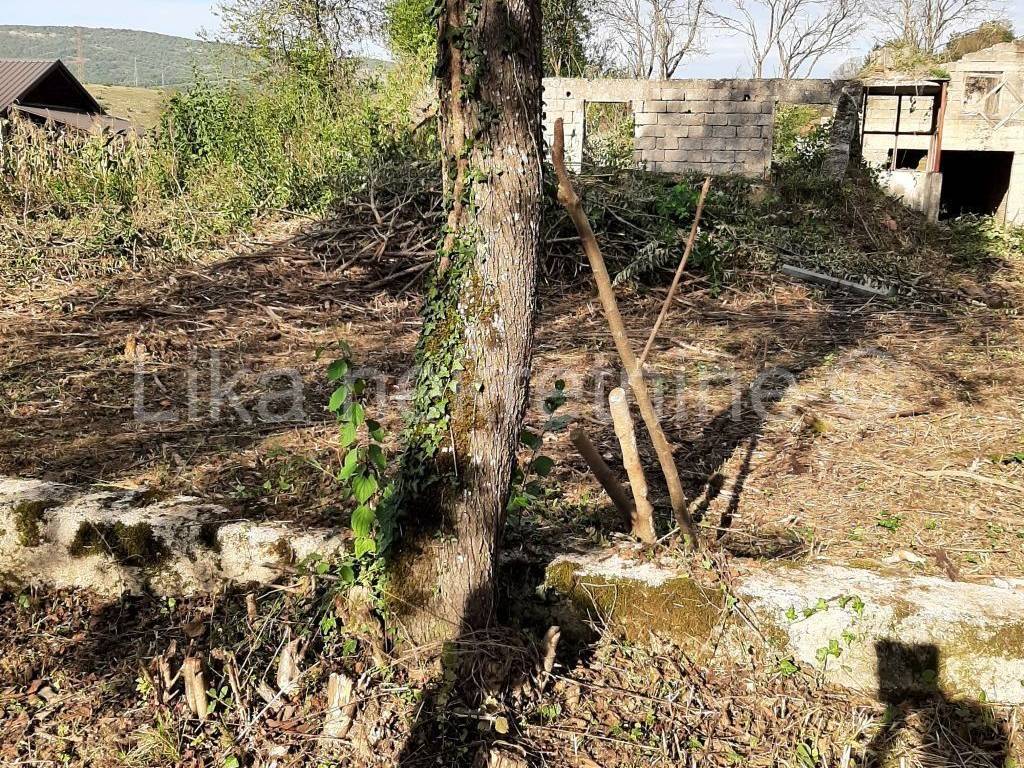 Kuća devastirana u Domovinskom ratu, Prodaja, Otočac, Brlog