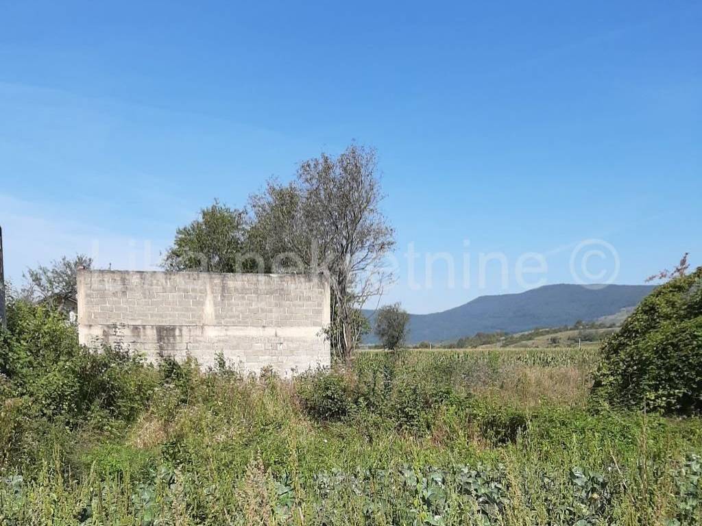 Kuća devastirana u Domovinskom ratu, Prodaja, Otočac, Brlog