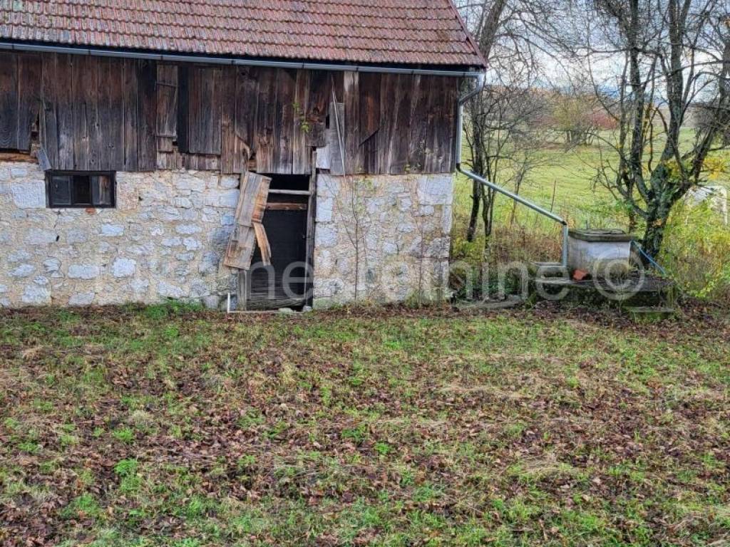 Kuća u prirodi, Prodaja, Brinje, Vodoteč