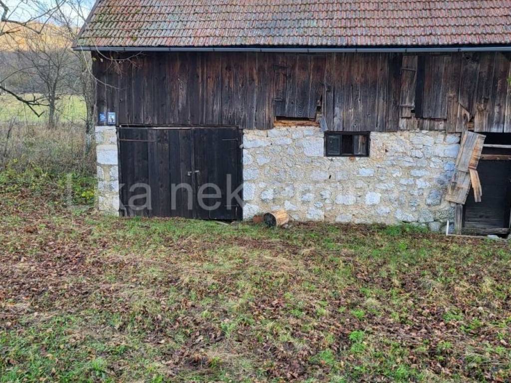 Kuća u prirodi, Prodaja, Brinje, Vodoteč