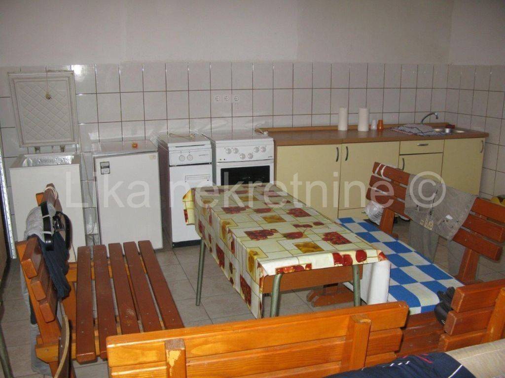 Samostojeća - starinska kuća, Prodaja, Gospić - Okolica, Bilaj