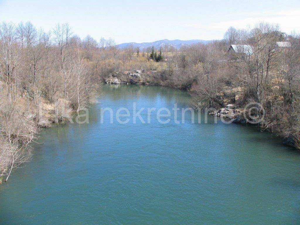 Samostojeca - starinska kuca, Prodaja, Gospic - Okolica, Bilaj