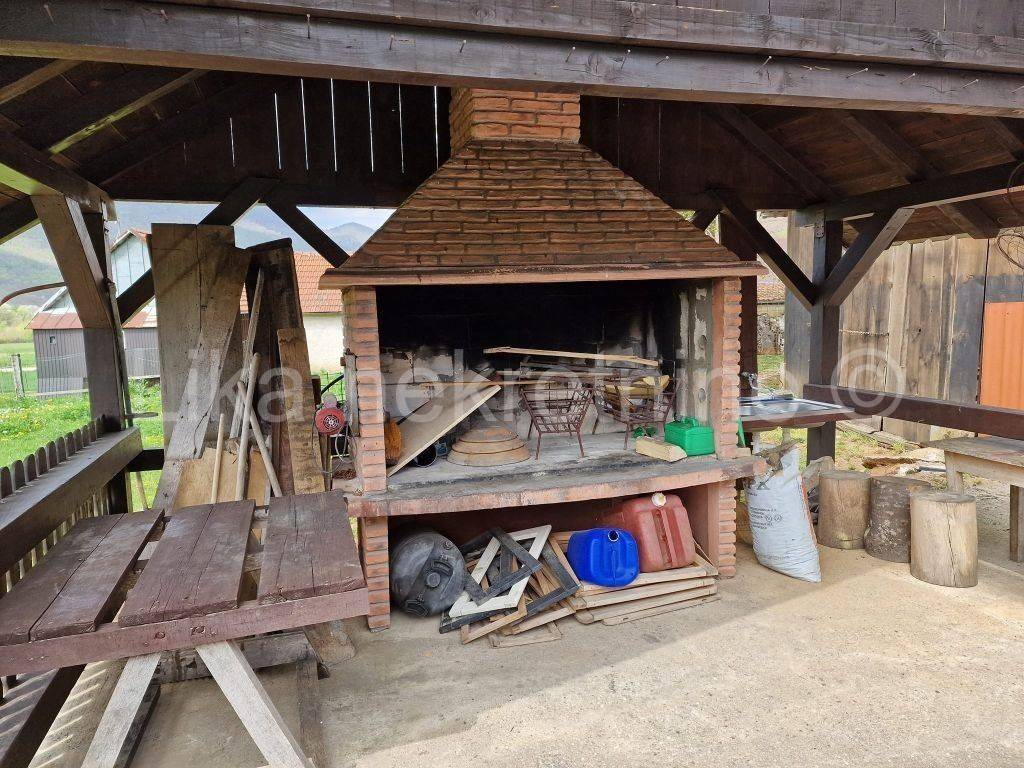 Samostojeća kuća, Prodaja, Gospić - Okolica, Bužim