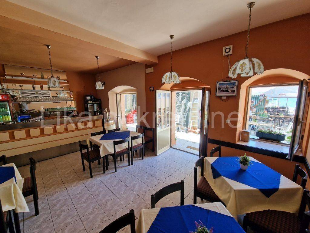 Stambeno poslovni objekt, Prodaja, Karlobag, Karlobag