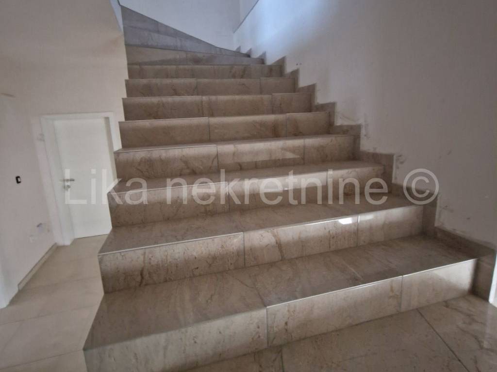 Stambeno poslovni objekt, Prodaja, Karlobag, Karlobag