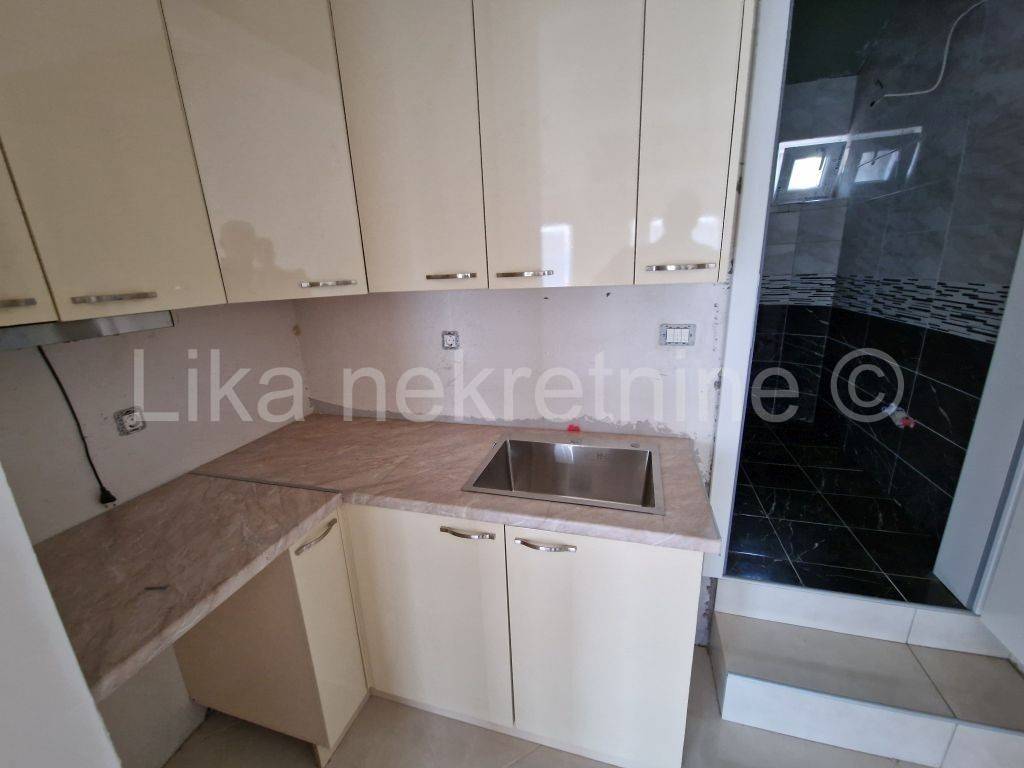 Stambeno poslovni objekt, Prodaja, Karlobag, Karlobag