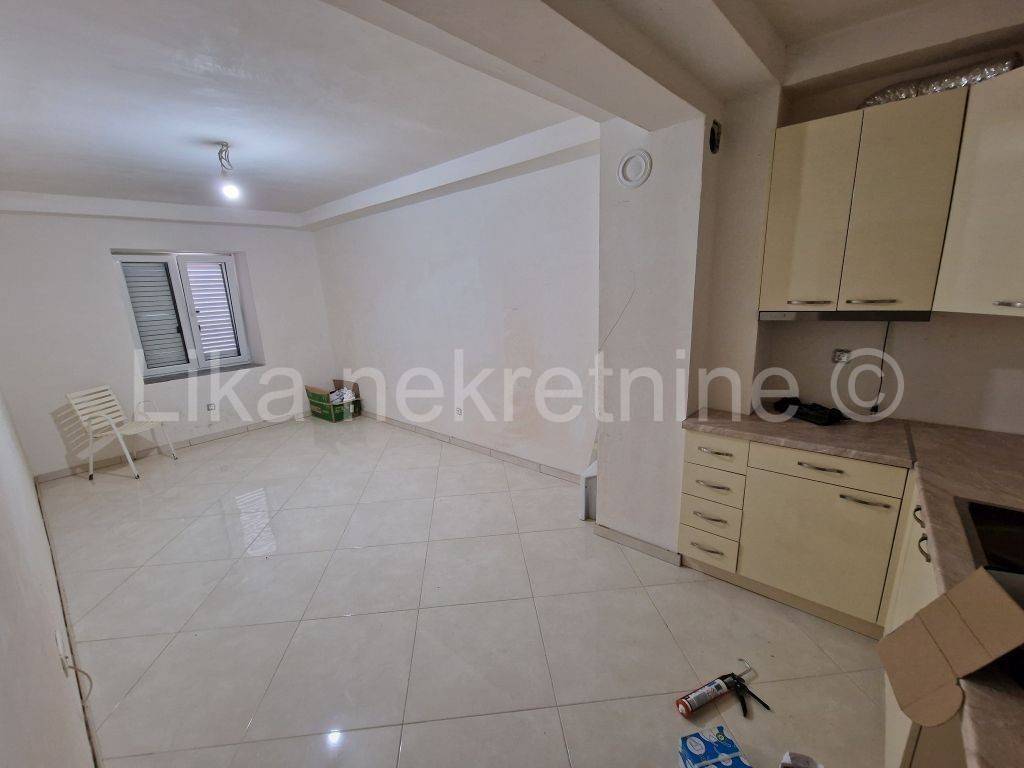 Stambeno poslovni objekt, Prodaja, Karlobag, Karlobag