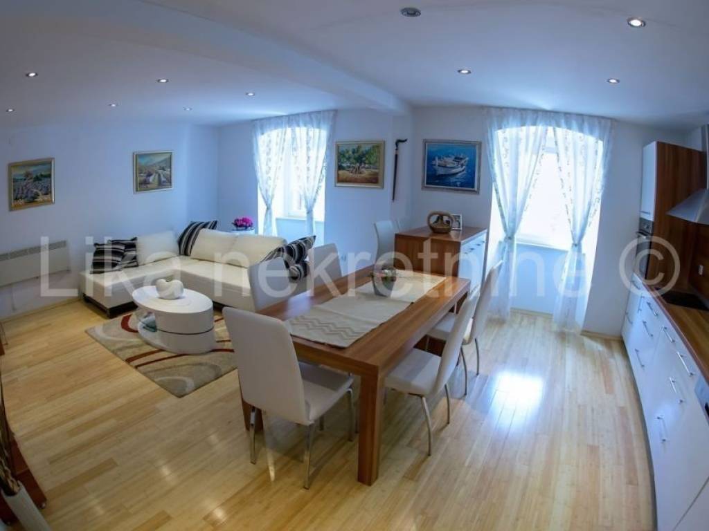 Kuca u nizu, Prodaja, Karlobag, Karlobag