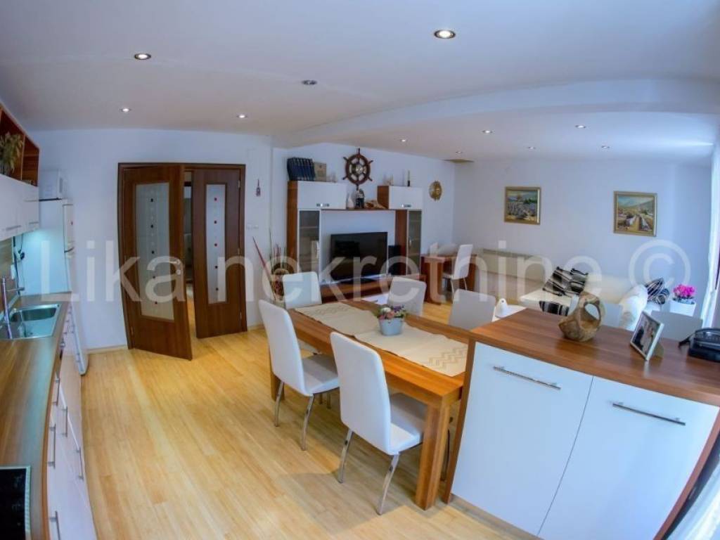 Kuca u nizu, Prodaja, Karlobag, Karlobag