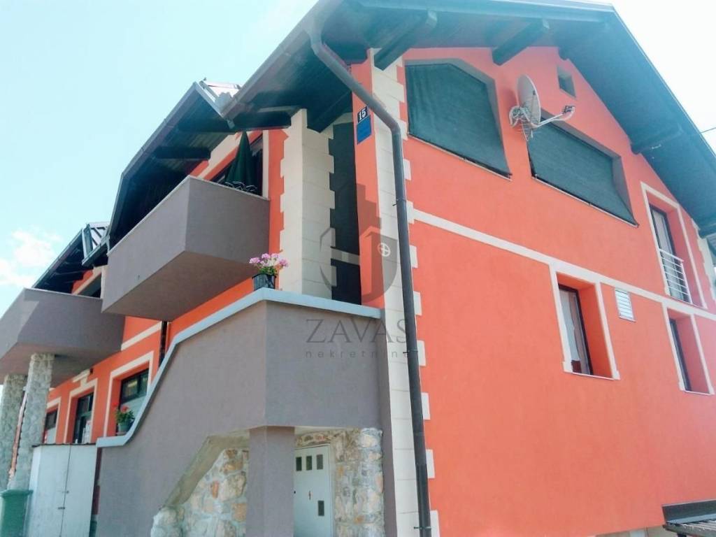 Stambeno poslovni objekt, Prodaja, Slunj, Slunj