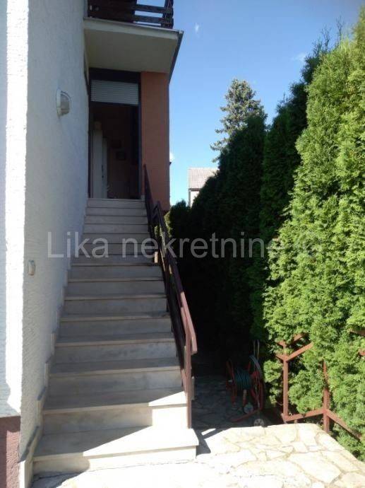 Samostojeća kuća, Prodaja, Karlovac, Švarča