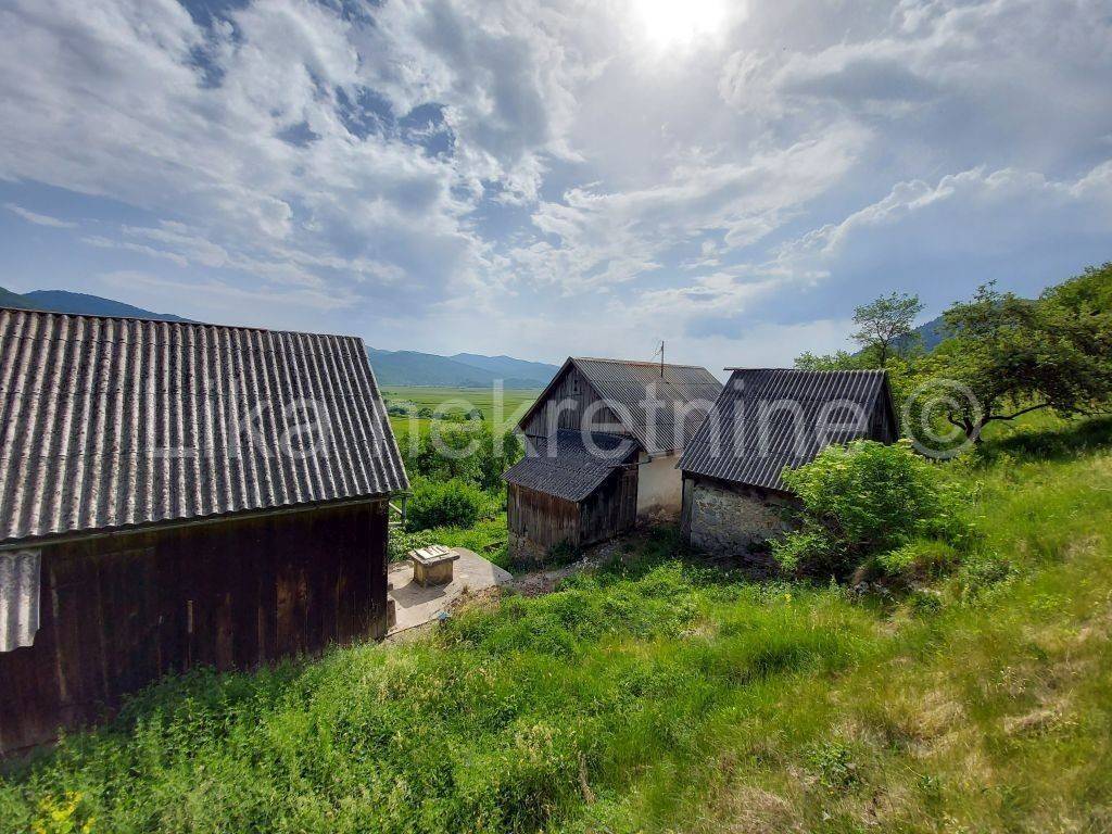 Seosko imanje, Prodaja, Perušić, Lipovo Polje
