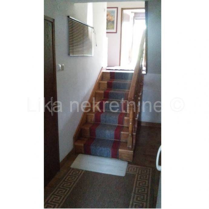 Samostojeća kuća, Prodaja, Karlovac, Švarča