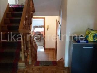 Samostojeća kuća, Prodaja, Karlovac, Švarča