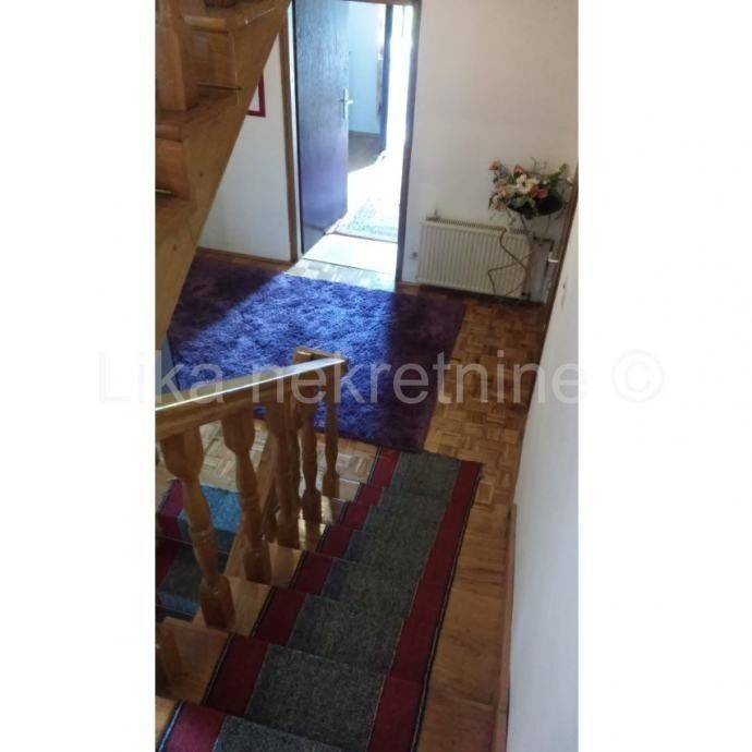 Samostojeća kuća, Prodaja, Karlovac, Švarča