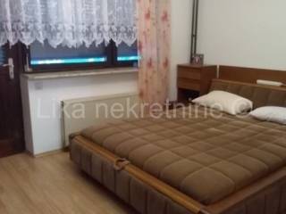 Samostojeća kuća, Prodaja, Karlovac, Švarča