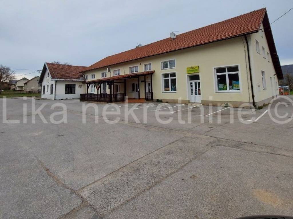 Stambeno-poslovni objekat, Prodaja, Otočac, Ličko Lešće