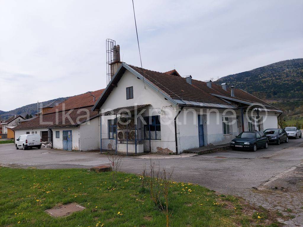 Stambeno-poslovni objekat, Prodaja, Otočac, Ličko Lešće