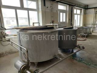 Stambeno-poslovni objekat, Prodaja, Otočac, Ličko Lešće