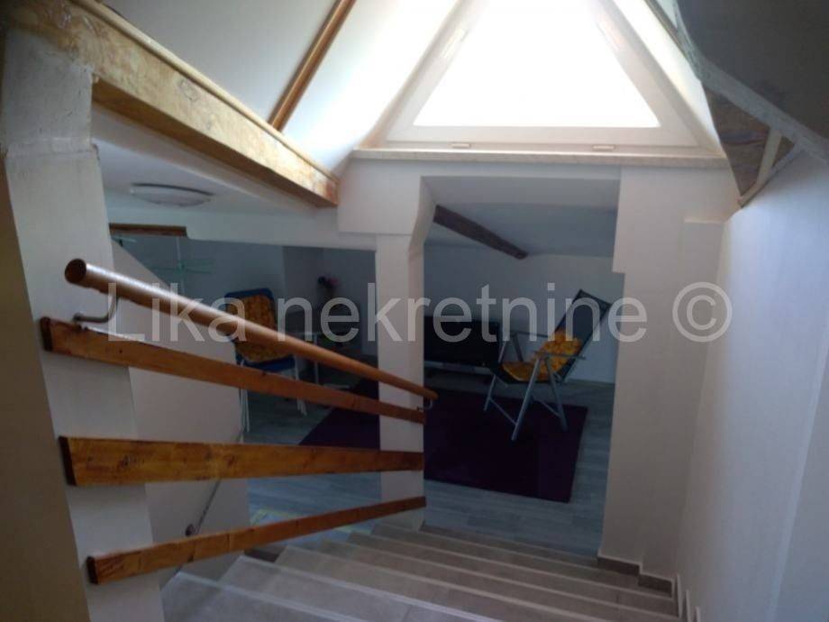 Samostojeća kuća, Prodaja, Karlovac, Švarča