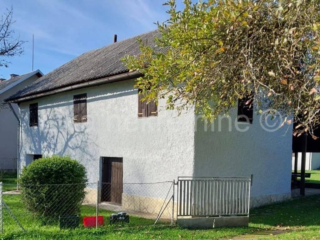 Samostojeća kuća, Prodaja, Otočac, Ličko Lešće