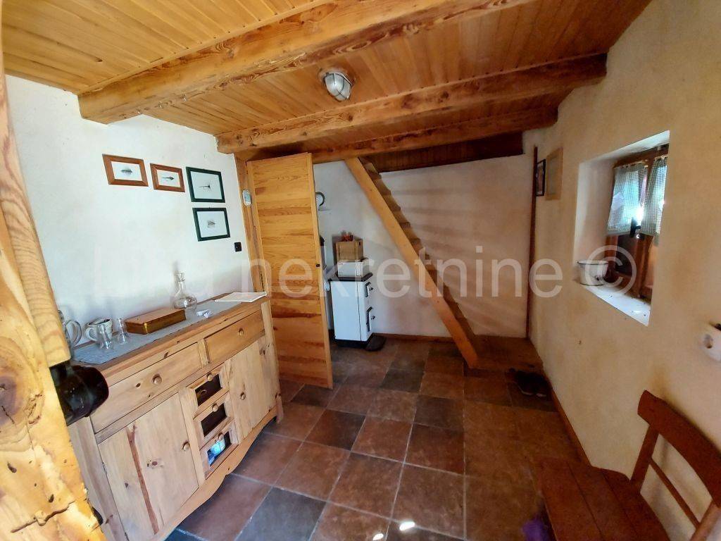 Samostojeća kuća, Prodaja, Otočac, Ličko Lešće