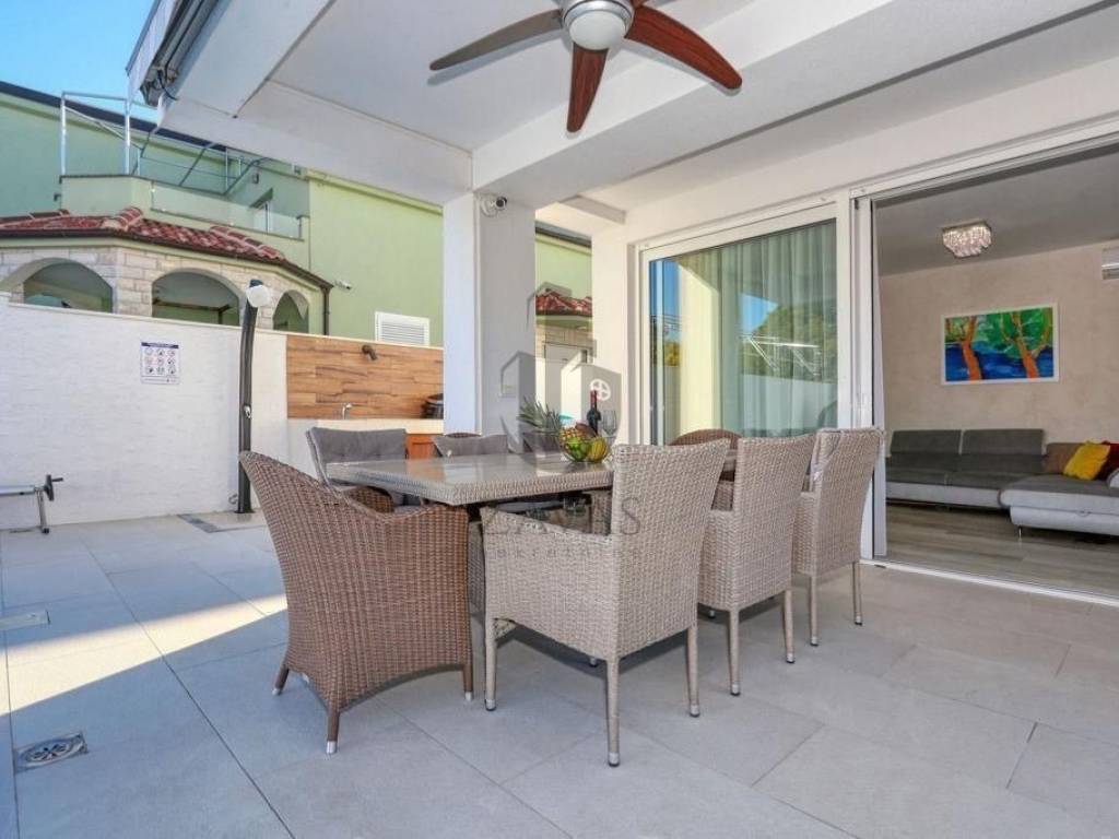 Vila, prodaja, Nin,Zaton