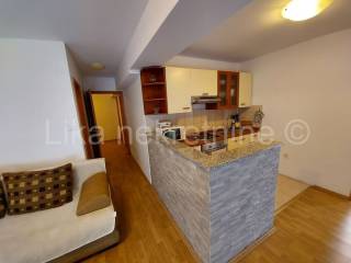 Stambeno-poslovni objekat, Prodaja, Otočac, Ličko Lešće