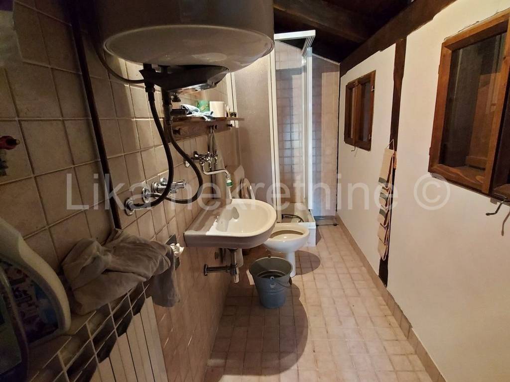 Samostojeća kuća, Prodaja, Otočac, Ličko Lešće