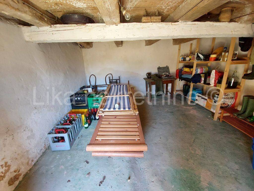 Samostojeća kuća, Prodaja, Otočac, Ličko Lešće