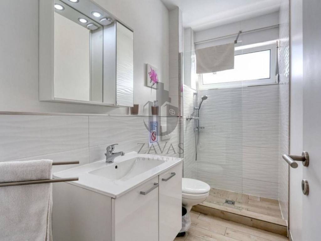 Vila, prodaja, Nin,Zaton