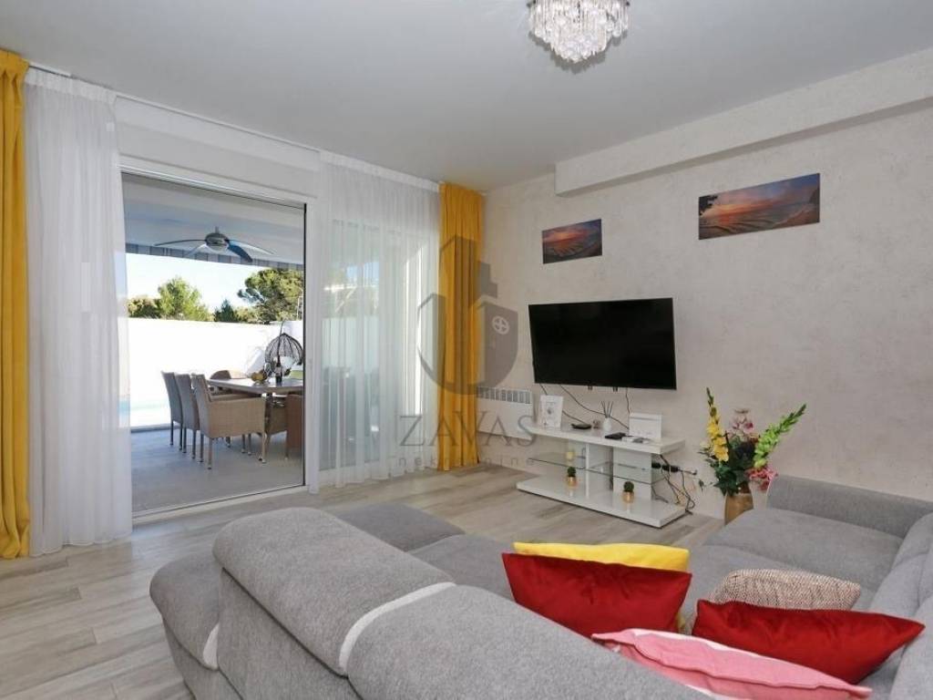 Vila, prodaja, Nin,Zaton