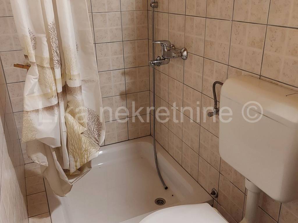 Samostojeca kuca, Prodaja, Otocac, Licko Lešce