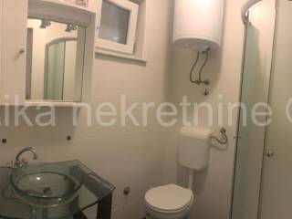 Apartmanska kuća, Prodaja, Privlaka, Privlaka