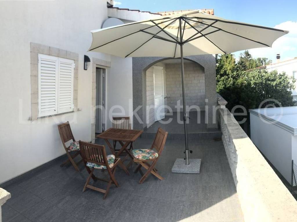 Apartmanska kuća, Prodaja, Privlaka, Privlaka