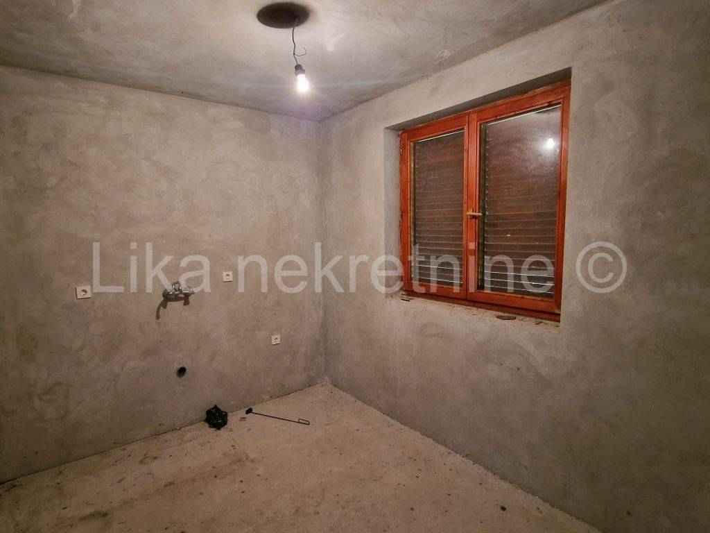 Kuća u prirodi, Prodaja, Brinje, Rapain Klanac