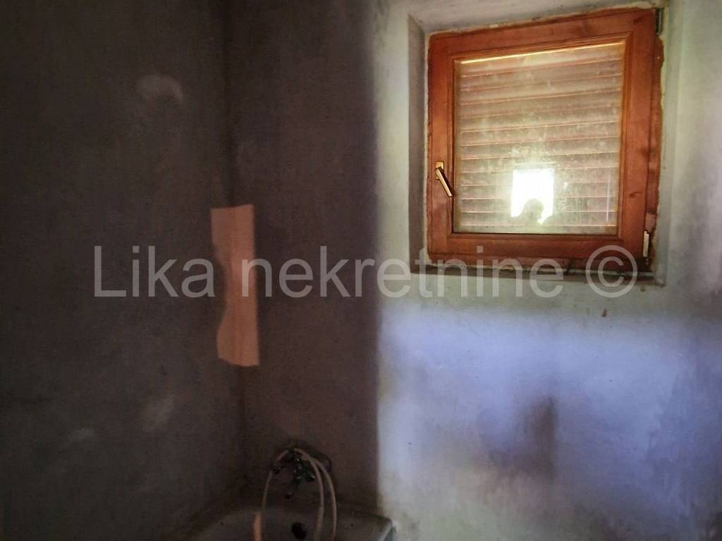 Kuća u prirodi, Prodaja, Brinje, Rapain Klanac