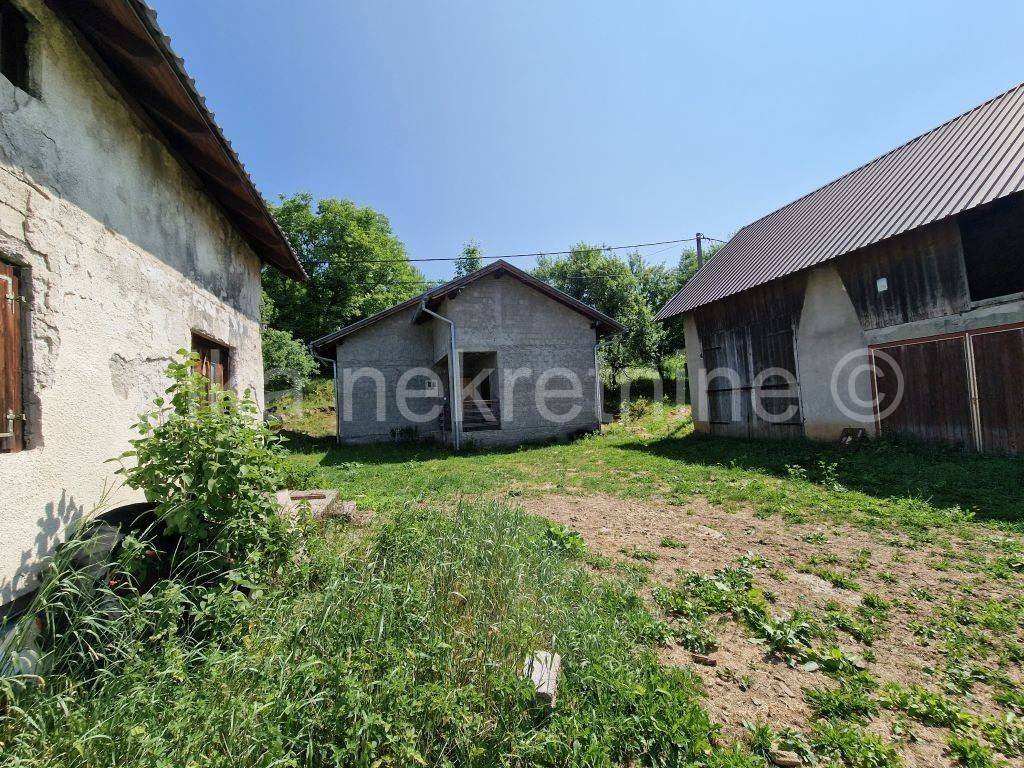 Kuća u prirodi, Prodaja, Brinje, Rapain Klanac