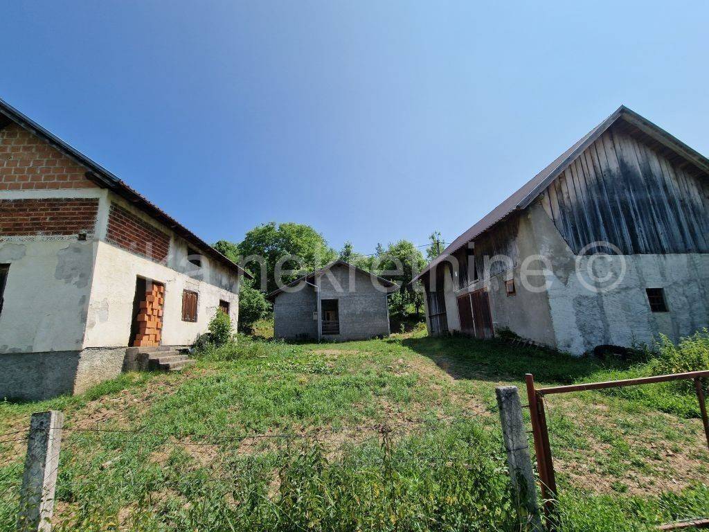 Kuća u prirodi, Prodaja, Brinje, Rapain Klanac