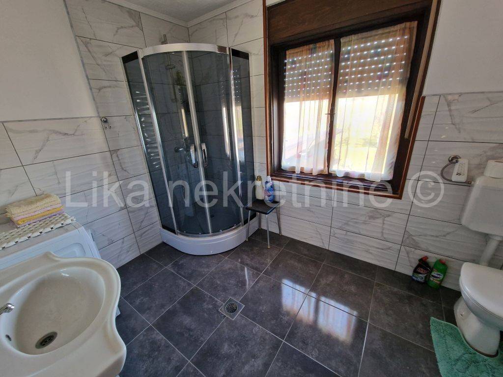 Samostojeća kuća, Prodaja, Brinje, Brinje